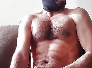 Masked daddy jerking off in the morning 2-2