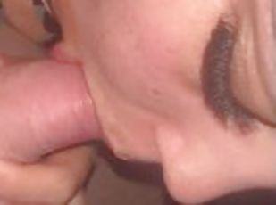 Close up blowjob with a mouthful of cum????