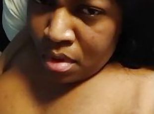 Ebony Bbw uses toys for pleasure