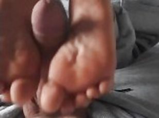 Footjob during home office meeting, she got cum on her pretty feet