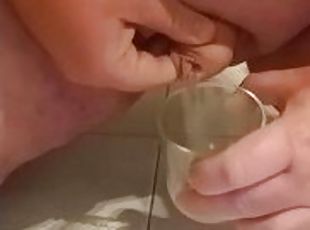 Task for fitsole Chubby clit play and cum in glass