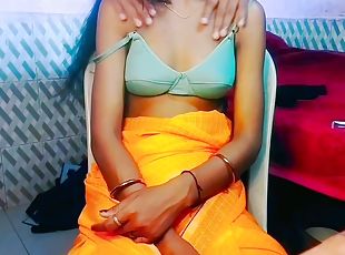 Deshi Bhabhi For Boobs Masage