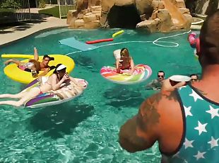 TRANS POOL PARTY - LENA KELLY, JANELLE FENNEC, CASEY KISSES, NATALIE MARS