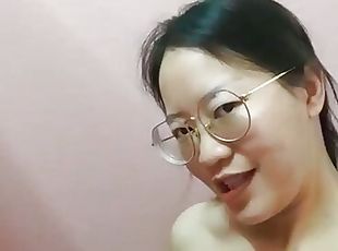 Super cute hot horny Asian girl show body