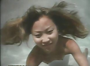 Teen kara blowjob in pool underwater more of her at gropecam.com.mp4