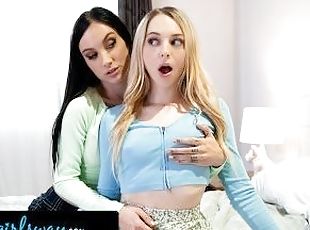 GIRLSWAY - I Massaged My Bestie's Hot Stepsister Lily Larimar, It Ended Up With Extreme Scissoring!