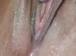 MY FIRST SQUIRTING ORGASM