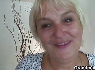 бабуся, волохата, стара, піхва-pussy, дозріла, мінет, бабуся-granny, хардкор, секс-із-трьома-партнерами, блондинка