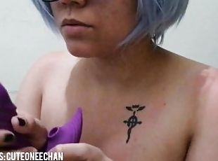 Rei Ayanami Cosplayer uses dildo and cums