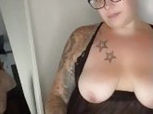 milf, mamma, svart, bbw, pov, underkläder, fetisch, rökning, string