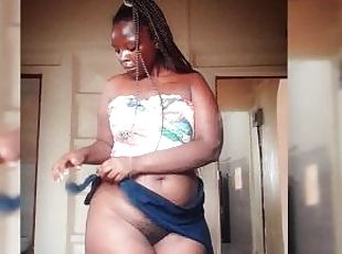 Upskirt no panty:Beautiful ebony girlfriend playing dress-up